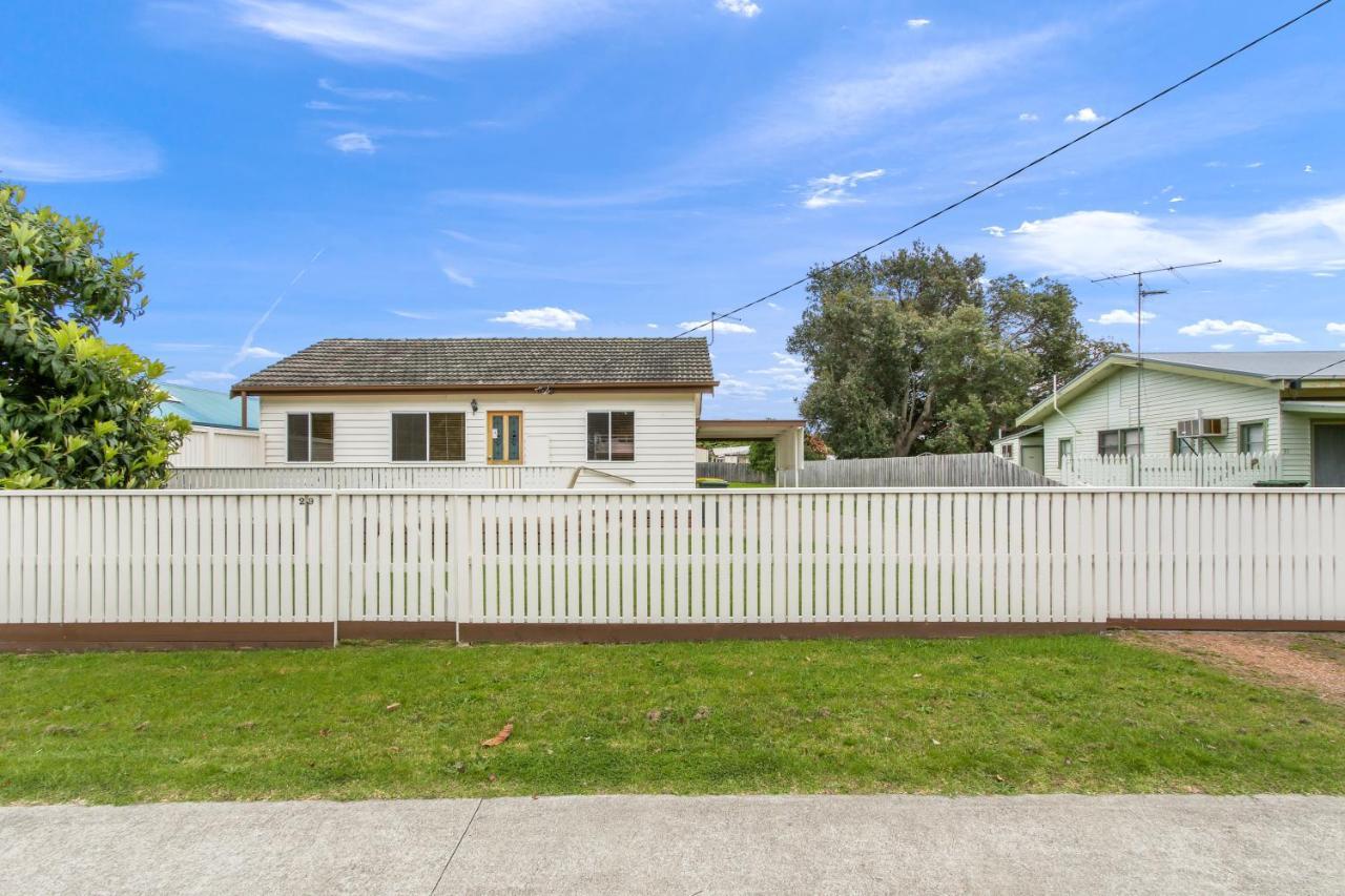 The Fishermans Cottage Lakes Entrance Exterior photo